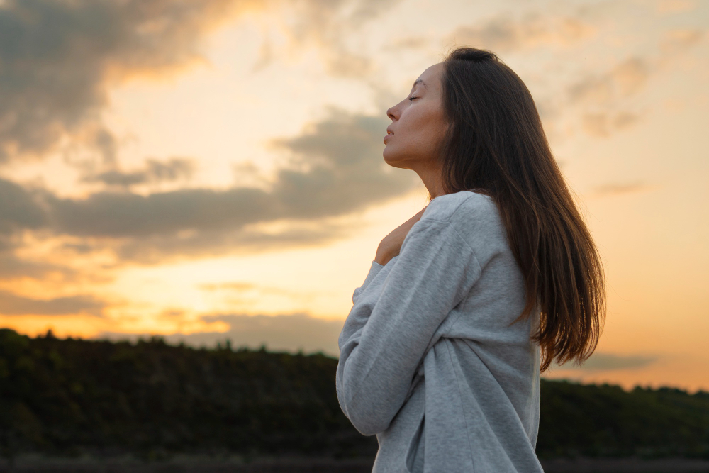 Emotional Healing in the Digital Age: Why Online Therapy Feels So Personal